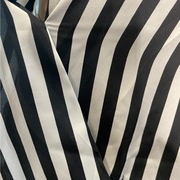 Apt 9 Silky Blouse Womens S Black White Striped Long Sleeve Deep V Formal Classy - Picture 5 of 12